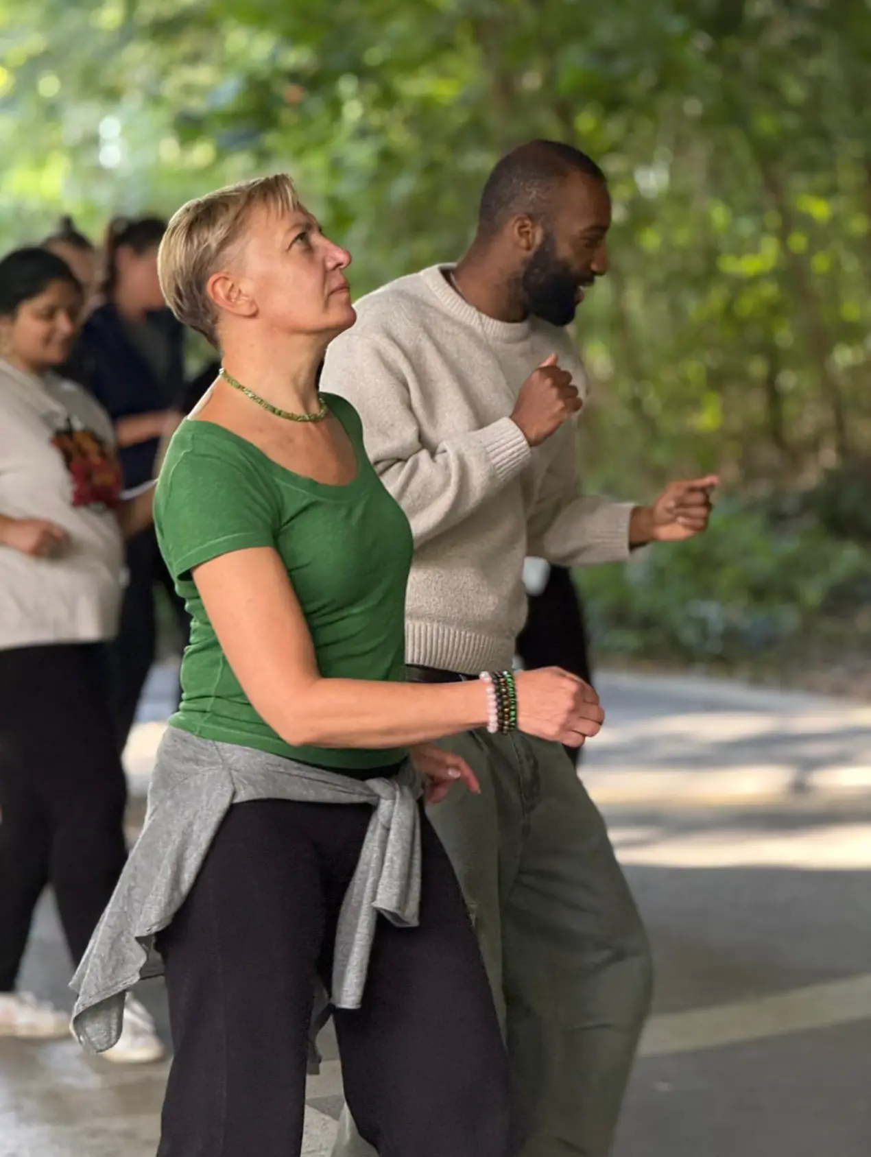 Teilnehmerinnen beim Outdoor-Tanzworkshop in Berlin